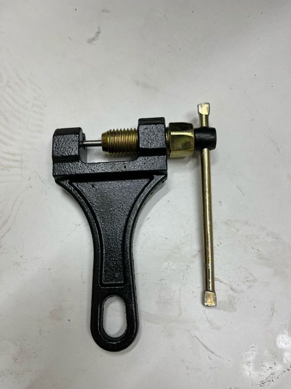 Съемник звеньев цепи мотоцикл  